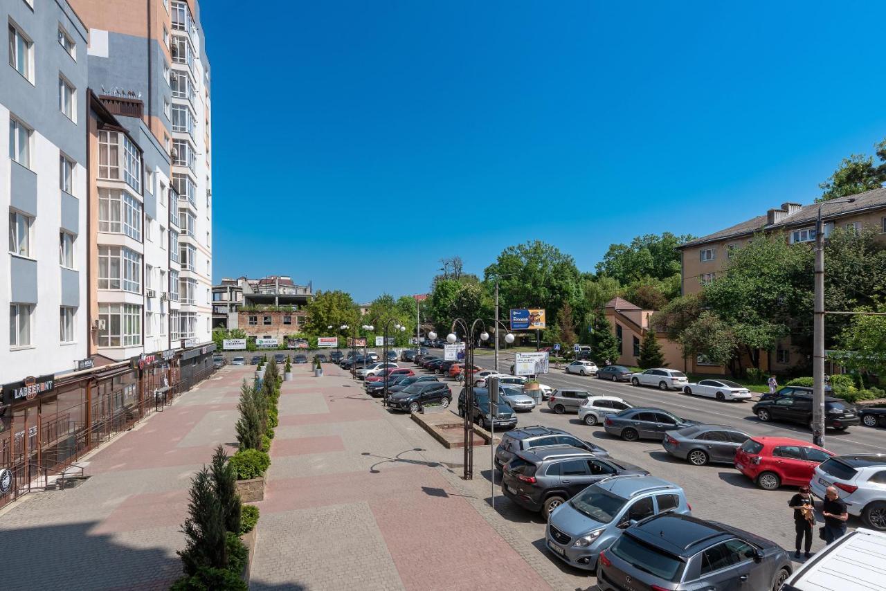 Luxury Apartment Slava Ukraini Iwano-Frankiwsk Zewnętrze zdjęcie
